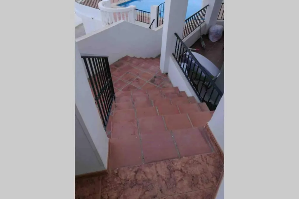 Precioso apartamento de dos plantas con vistas Frigiliana