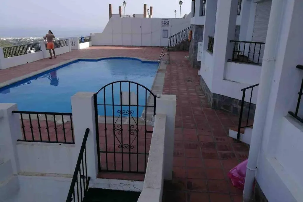 Precioso apartamento de dos plantas con vistas Frigiliana